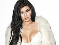 Кайли Дженнер снялась в откровенной фотосессии