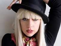 Lady Gaga продолжает удивлять