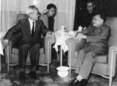 邓小平会见渡边武