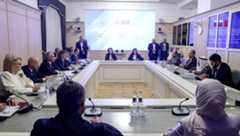 اجتماع رئيس مجلس الدوما فياتشيسلاف فولودين مع رئيس المجلس الاستشاري للجمعية الوطنية لمملكة البحرين علي بن صالح الصالح