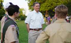 Congressman French Hill speaking with Boy Scouts