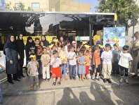 عکس؛ «اتوبوس دوست‌داشتنی» در بوستان بهاران منطقه ۱۷