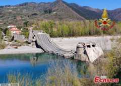 Road bridge in north Italy collapses