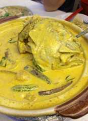 早速、フィッシュ・ヘッド・カレー