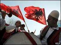 Albanian musicians in Pristina on 17 February 2008