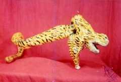 Sculptures made from the secretion of termites and pest management for Sal trees - Photo