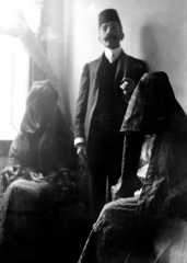 mari lera,saint-nazaire,marc hélys,kapali bahçe,le jardin fermé,scènes de la vie féminine en turquie,les désenchantées,pierre loti,harem,hadidjé-zennour,nouryé,noury-bey,blosset de chateauneuf,marie-hortense héliard,carlos américo lera,mexique consul,ambassadeur,les petits boërs » laquelle ?,jean d'anin,choukri,aziyadé,lyceum-club,charles géniaux,les musulmanes,hayal-kadnlar,istanbuln İstanbul