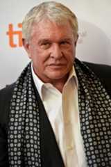 Tom Berenger Online