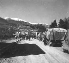 211 convoy pauses