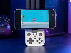 実機ボタンの操作感を完全再現するための小型パッド「abxylute M4」でスマホを携帯ゲーム機に早変わり