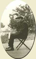 Édouard-Zotique Massicotte (1867-1947), copying down a song at Sainte-Geneviève-de-Batiscan, civilization.ca