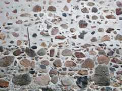 Unregelmäßiges Feldsteinmauerwerk: Typisch für Bauten des späten Mittelalters
