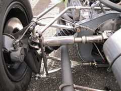 Roller bearings in the half shafts accomodate plunge.