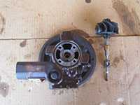 Turbocharger shaft removal