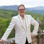 The nation has 'fallen in love all over again' with Alan Carr after his Celebrity Traitors win