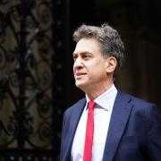 Is Ed Miliband 'gaslighting' the voters over the transition to renewable energy as jobs in the oil and gas sector are run down?