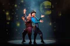 Něco shnilého! (Something Rotten)