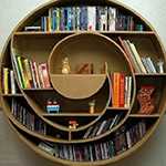 În biblioteci și pe ecrane tradiționale