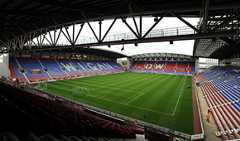 Brick Community Stadium vu des tribunes