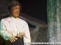 Niagara Wax Museum of History: Lincoln's Haircut Chair Niagara Wax Museum of History: Lincoln's Haircut Chair