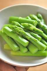 アスパラのゆで方の写真