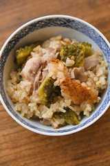 ゴーヤと豚肉の炊き込みごはんの写真