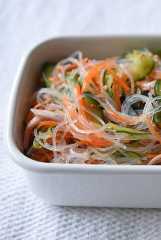 春雨サラダの写真