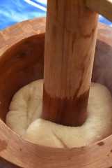 餅つきの準備と手順の写真