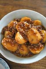 里芋のそぼろ煮の写真