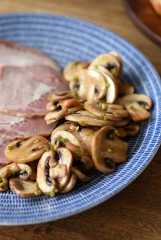 マッシュルームの和風サラダの写真