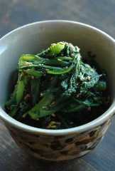 春菊のごま和えの写真