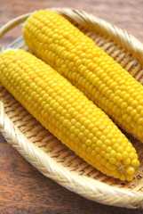 とうもろこしの茹で方の写真