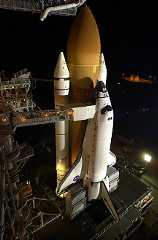 STS-105 on launch pad