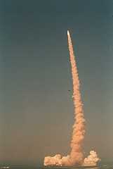STS-105 launch