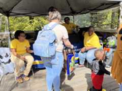 kids trick-or-treating