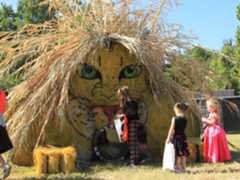 lion haybale and kids