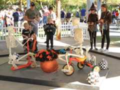 kids playing with rc cars