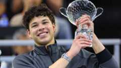 Ben Shelton celebrates after beating Taylor Fritz on Sunday in Dallas for his first title of the season.