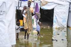 UNHCR Refugee Camp Photo: UN Photo