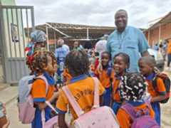 ANGOLA, 50 ANOS DE LUZES E SOMBRAS