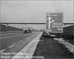 Eerste generatie wegwijzers op de autosnelwegen