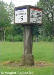 Wegwijzer oorspronkelijk opgesteld te Wetteren