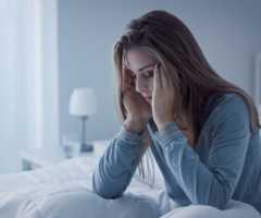 Ndjeheni të lodhur edhe pse sapo jeni zgjuar nga gjumi? 