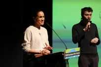 オードリー・ヘップバーンを真似するメーガンさん　訪英控え、英王室とすでに対立か