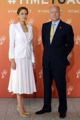 A・ジョリーさん「紛争下の性暴力、恥じるべきは加害者」 英で国際会議