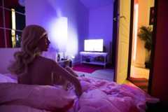 物議醸すパリ「ラブドール売春宿」 レイプ助長と閉店要求も