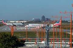 米国の航空便「ほぼ停止する」可能性、政府閉鎖の影響