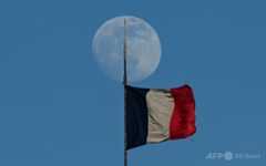 フランス、配偶者との性行為に応じる「夫婦の義務」廃止へ 下院が法案可決