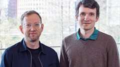 Abbildung des Zertifikatsleitung Prof. Dr. Christian Prinz und des SPIEGEL-Experten Ole Reißmann. Der Klick führt zum Kurs.