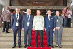 A roaring success even at kickoff